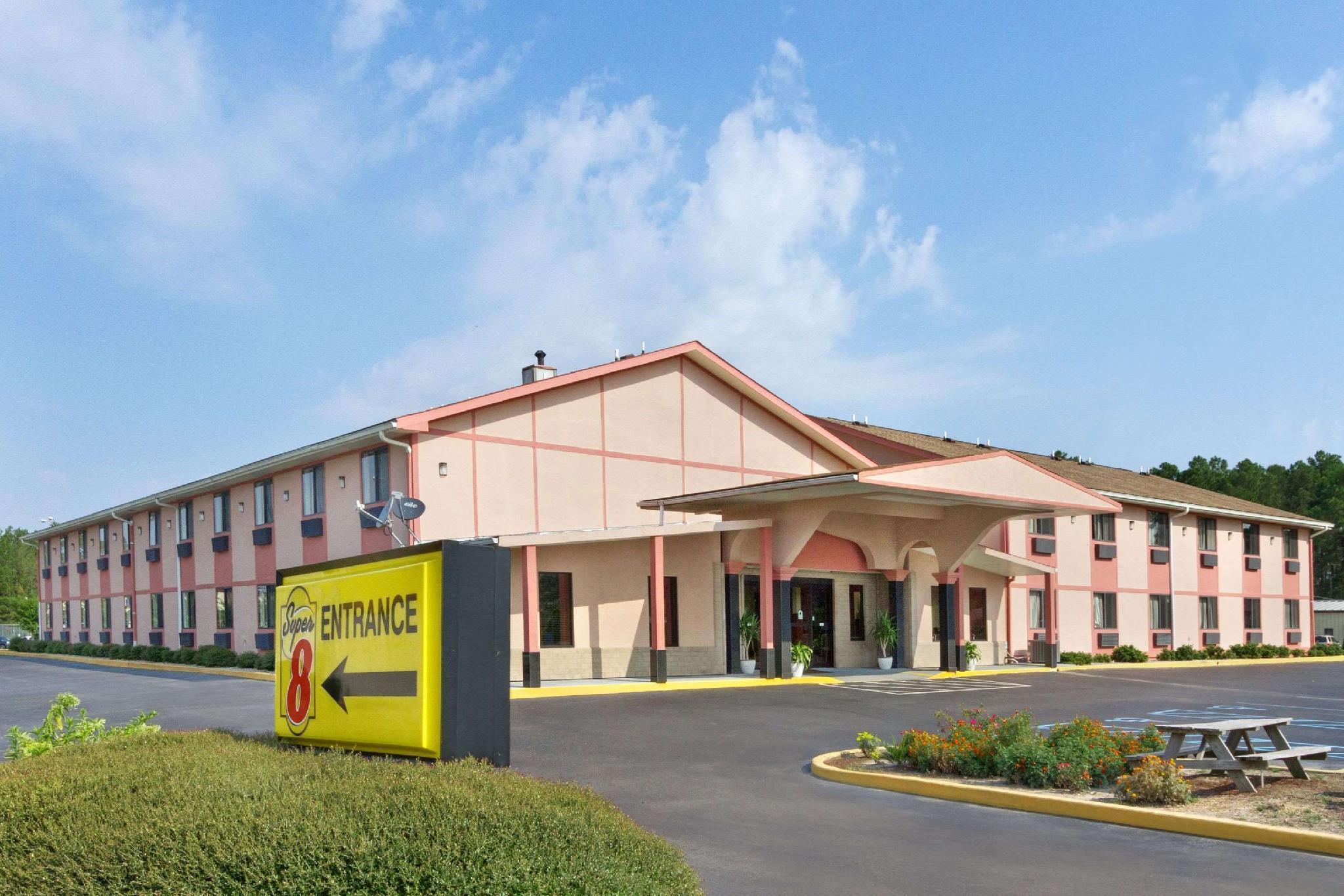 Super 8 By Wyndham Waycross Ga Motel Kültér fotó