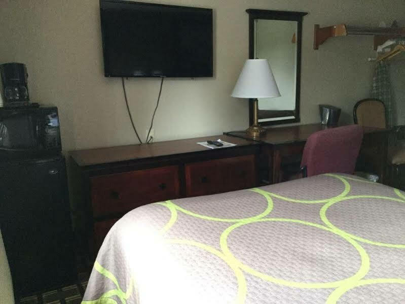 Super 8 By Wyndham Waycross Ga Motel Kültér fotó